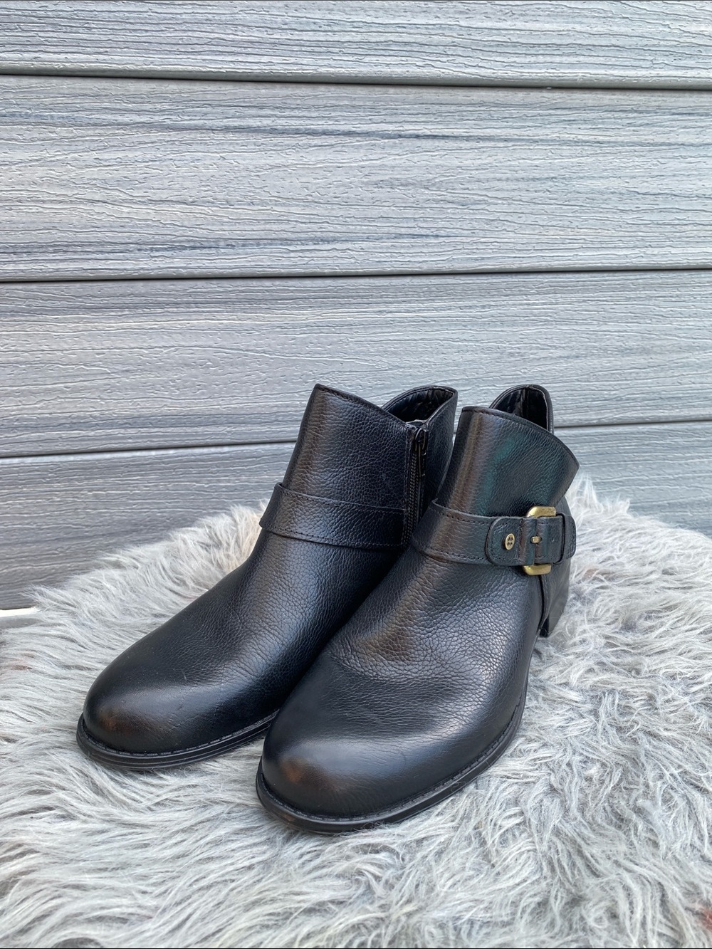 Naturalizer Women's Size 8 Black Faux-Leather Ankle Boots, Side Zipper